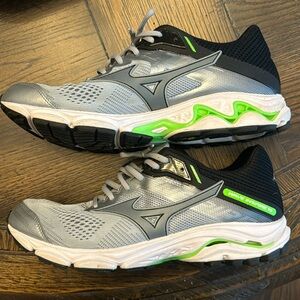 Men's Mizuno Wave Inspiee 15 - excellent condition